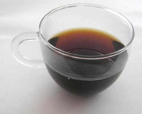 茶色がかった金褐色の色の反炎症性のポストによって発酵させるSheng プーアールの茶