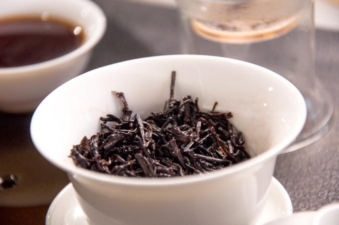 助力のための中型の発酵プーアールの茶煉瓦は身体の毒素を減らします